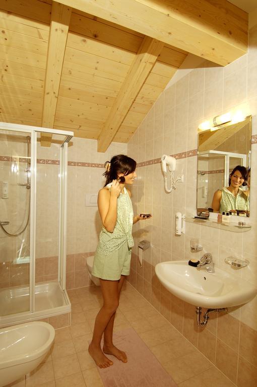 Hotel Ju Furcia San Vigilio Di Marebbe Camera foto